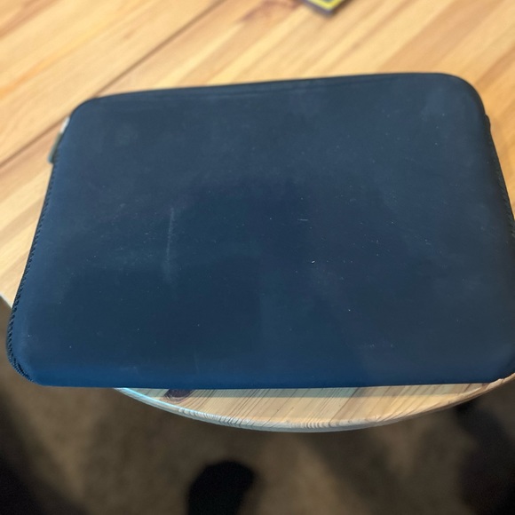 Case Logic computer case - Picture 4 of 8